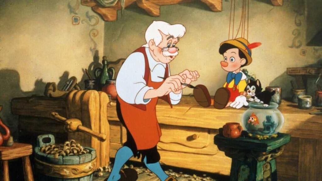 43. Geppetto – Pinocchio 1940 Cartoon Characters with Glasses – 50+ Popular Cartoon Characters With Glasses – So whether you love solving mysteries or exploring new worlds, these cartoon characters with glasses are sure to captivate your imagination. Get ready for a wild ride through some of the coolest and most beloved characters in animation history.