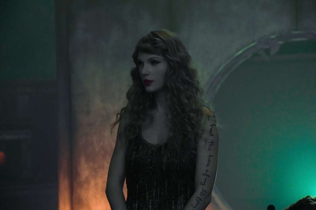 Taylor Swift I Can See You music video has now surpassed 500000 views on Youtube – Taylor Swift's Epic Music Video Collaboration: I Can See You – In the realm of artistic expression, a captivating allegory emerges when Taylor Swift's music video collaboration for I Can See You is examined. This masterpiece, directed by Swift herself, serves as a symbolic representation of her reclaiming her music and asserting her autonomy in the industry. Through a heist storyline and exhilarating fight scenes, Swift showcases her acting skills and control over her artistry. The video features a star-studded cast, including Taylor Lautner, Joey King, and Presley Cash, who lend their talent to this epic production.